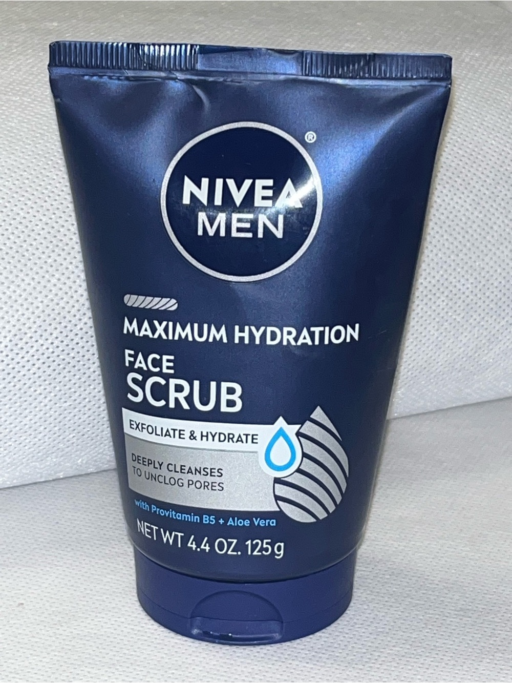 Nivea Men Maximum Hydration Face Scrub - 4.4 oz